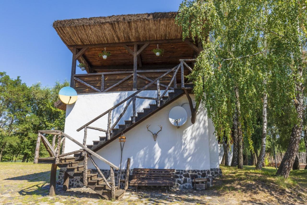 Гостинний Двір На Хуторі Хрещатик Dış mekan fotoğraf